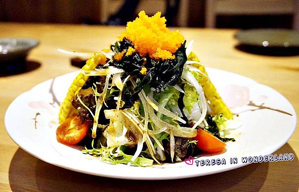 [食記] 信義區 市政府站 ⊠《純》日本料理⊞ 新鮮滿點的平價日式料理♡ 溫馨巷弄美食再添一家✔ @大食女 in Wonderland