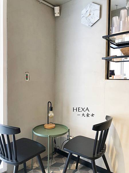 [大安站美食] HEXA-北歐極簡風咖啡廳，櫻花戚風蛋糕太美了！(附HEXA MENU) 台北咖啡廳/大安站咖啡廳/信義安和站咖啡廳 @大食女 in Wonderland