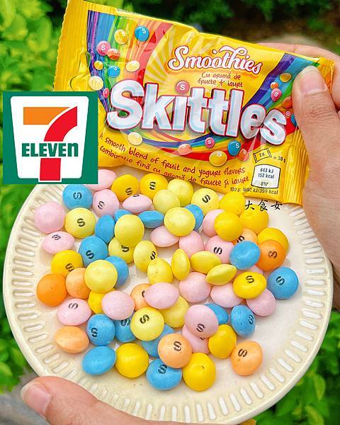 [超商美食] 7-ELEVEN Skittles-馬卡龍色的Skittles，整個讓人少女心大噴發！(附價位) 711必買/711必吃/台北美食 @大食女 in Wonderland